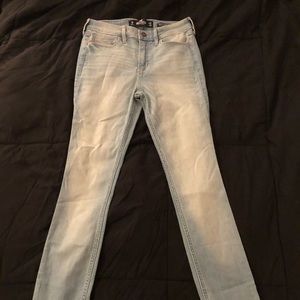 light wash hollister jeans